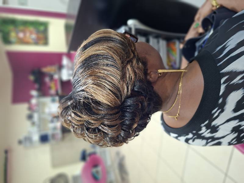 Miss HAIRCUT 